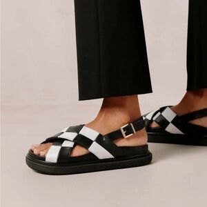 Alohas Marshmallow Scacchi Black & White Leather Criss Cross Sandal